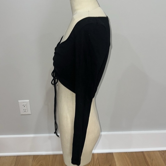 Zara women’s Black Long Sleeve Ruched Top size small - Picture 4 of 8